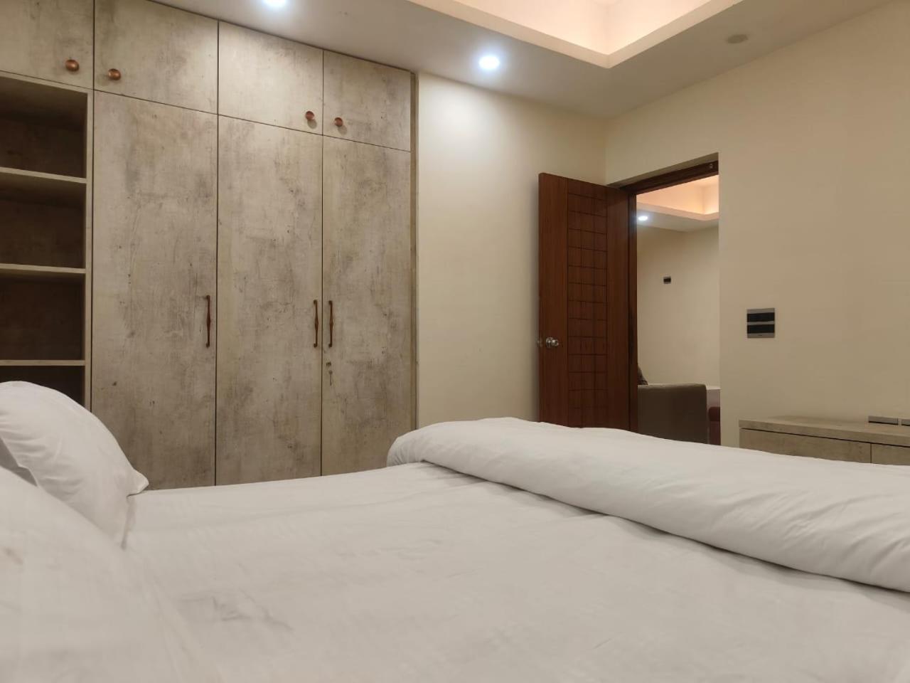 Villa In Vrindavan, Hare Krishna M Экстерьер фото